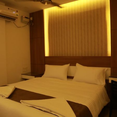 The Galaxy Suites Kochi Екстериор снимка