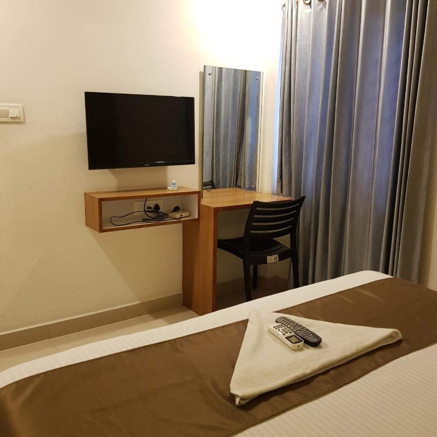 The Galaxy Suites Kochi Екстериор снимка