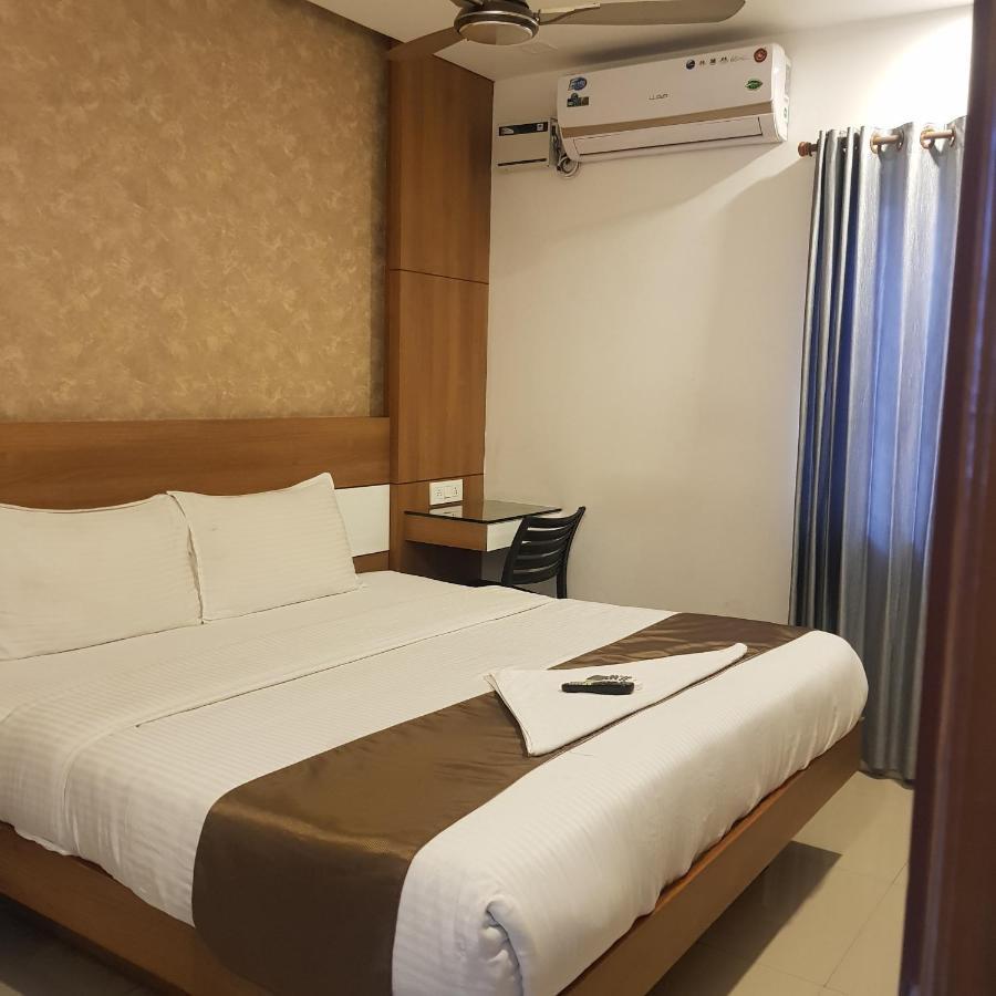 The Galaxy Suites Kochi Екстериор снимка
