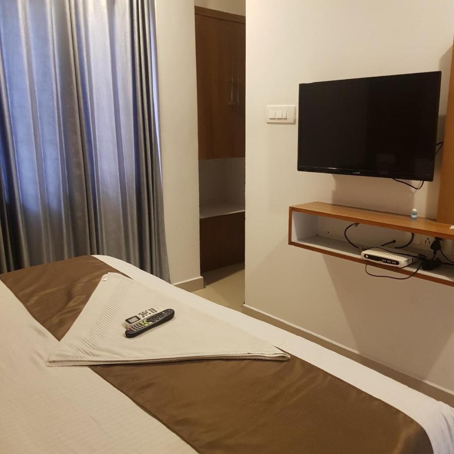 The Galaxy Suites Kochi Екстериор снимка