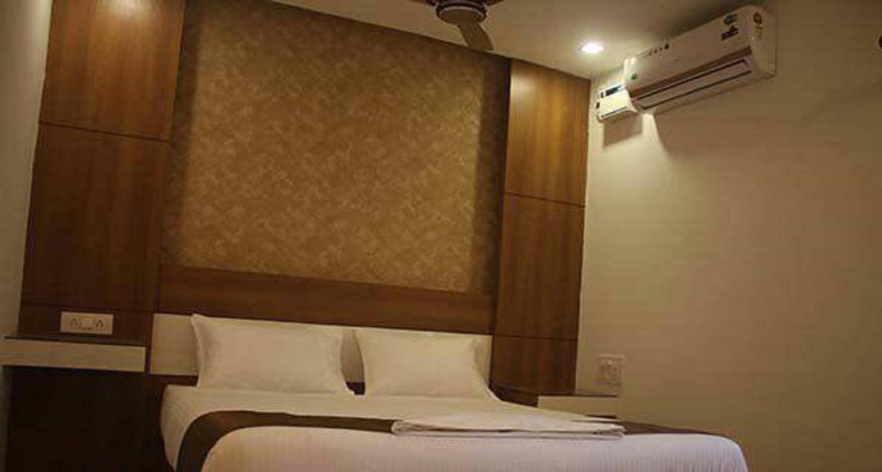 The Galaxy Suites Kochi Екстериор снимка