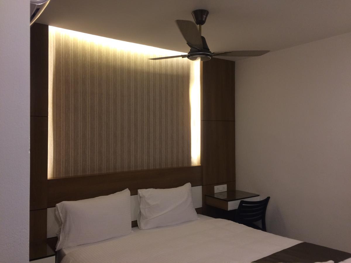 The Galaxy Suites Kochi Екстериор снимка